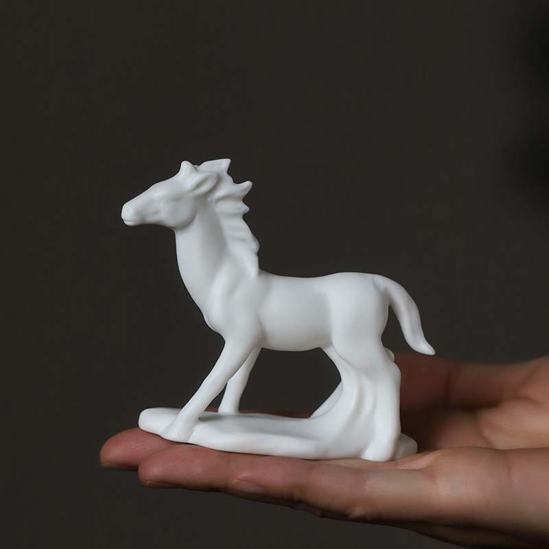 陶瓷生肖马动物小 家居桌面小白马微景观鱼缸造景装饰工艺品