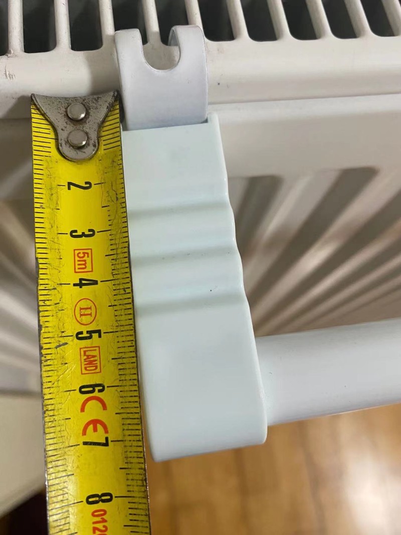 钢板式暖气片晾衣架毛巾杆多功能家用散热片挂插式挂钩挂架烘衣杆