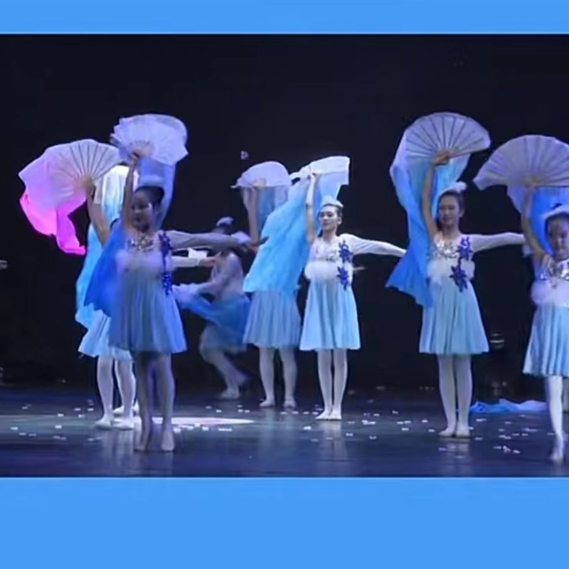 烟雨鹤桥演出表演服蓝色扇子舞少儿群舞舞蹈服表演服儿童创意表演