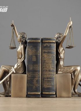 欧式家居装饰品正义女神书档书立法律人摆件律师礼物人物雕塑艺术