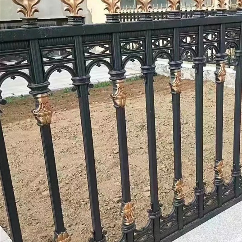 北京铝艺护栏围栏栅栏阳台栏杆和楼梯扶手定制别墅庭院大门铝合金