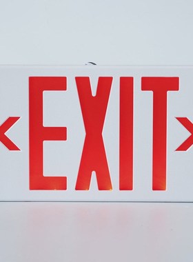 跨境安全出口指示灯 EXIT 应急指示牌 美国款式 ABS材质 充电指示