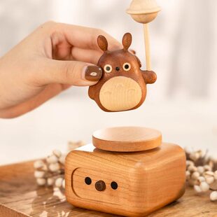 【豆豆八音盒】创木工坊旋转龙猫音乐盒底座可爱工位桌面摆件礼物