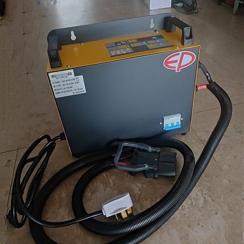 中力电动叉车锂电叉车充电机ESCH48V100A48V200A