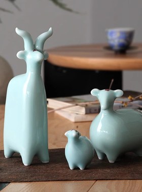 陶瓷羊生肖羊玄关办公室摆件桌面家居饰品客厅装饰办公桌工艺摆设