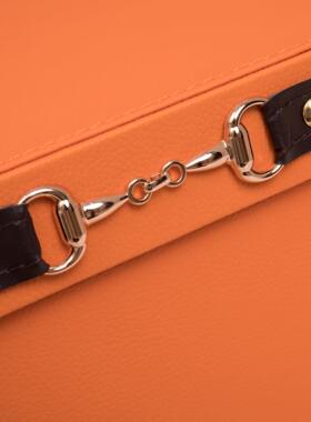 家用收纳箱整理箱特大号皮质样板房装饰摆饰橙色衣柜衣帽间收纳箱