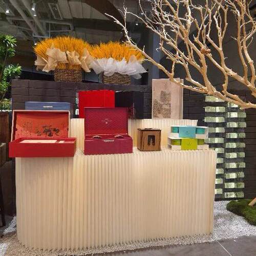 风琴品纸拉伸展示台橱窗妆陈列化品货会架展陈列五金茶叶饰展示架