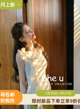 SHE U-纯欲小女人风木耳花边露肩飘带设计小衫A10100
