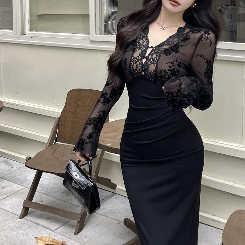 黑色蕾丝长袖连衣裙女秋冬新款内搭打底裙气质御姐风性感包臀长裙