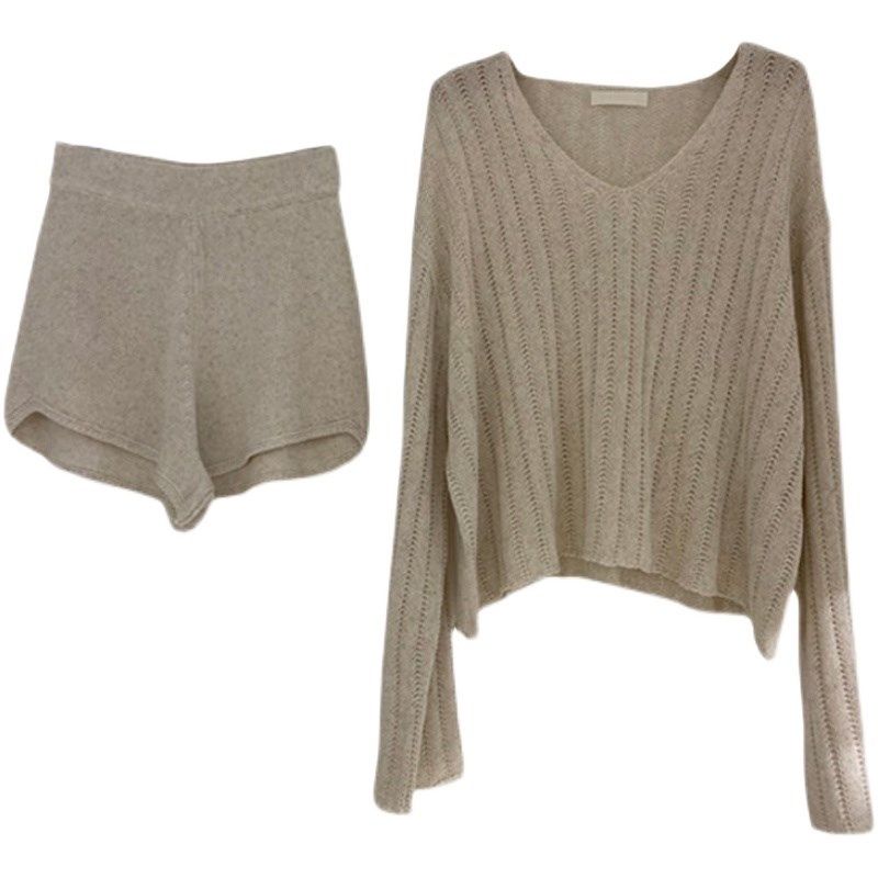 韩国东大门2023早秋针织套装女宽松V领外套上衣短裤时尚两件套潮,女装/女士精品,时尚套装,淘宝优惠券,粉丝福利购,淘宝优惠卷