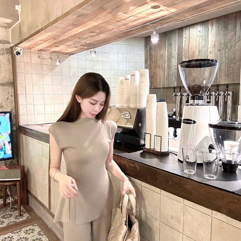 CCZEE 贵贵老钱 半高领开叉上衣休闲宽松拖地阔腿裤针织套装女秋