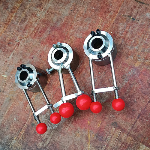 膨化机新型弯管直管防堵大帽法兰切管机头通用多功能保温套筒