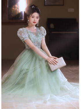绿色晚礼服裙女宴会轻奢森系仙气绝美毕业艺考主持长裙气质成人礼