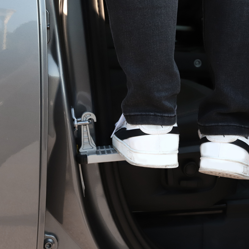 宝马路虎卫士越野登顶踏板门锁扣车顶攀爬脚踏板行李架辅助梯改装