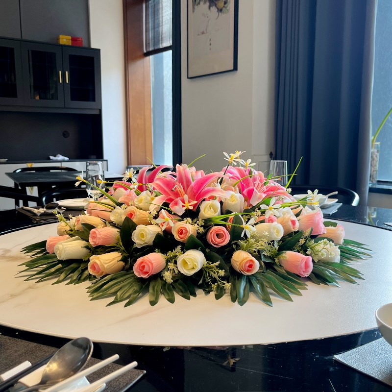 酒店餐桌花大圆桌摆花演讲台仿真花会议桌花转盘餐桌花假花装饰花