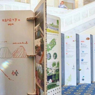 展会瓦楞板蜂窝板竖瓦楞超硬纸板背景墙展墙文化墙展板纸板美陈