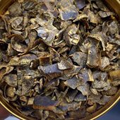 香气爆表棋韵霸气 奇楠金丝糖结直丝切片 好到流油 生闻凉意