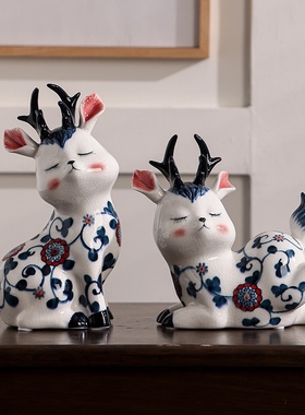 创意陶瓷鹿摆件高档家居客厅酒柜电视柜装饰玄关摆设乔迁新居礼品