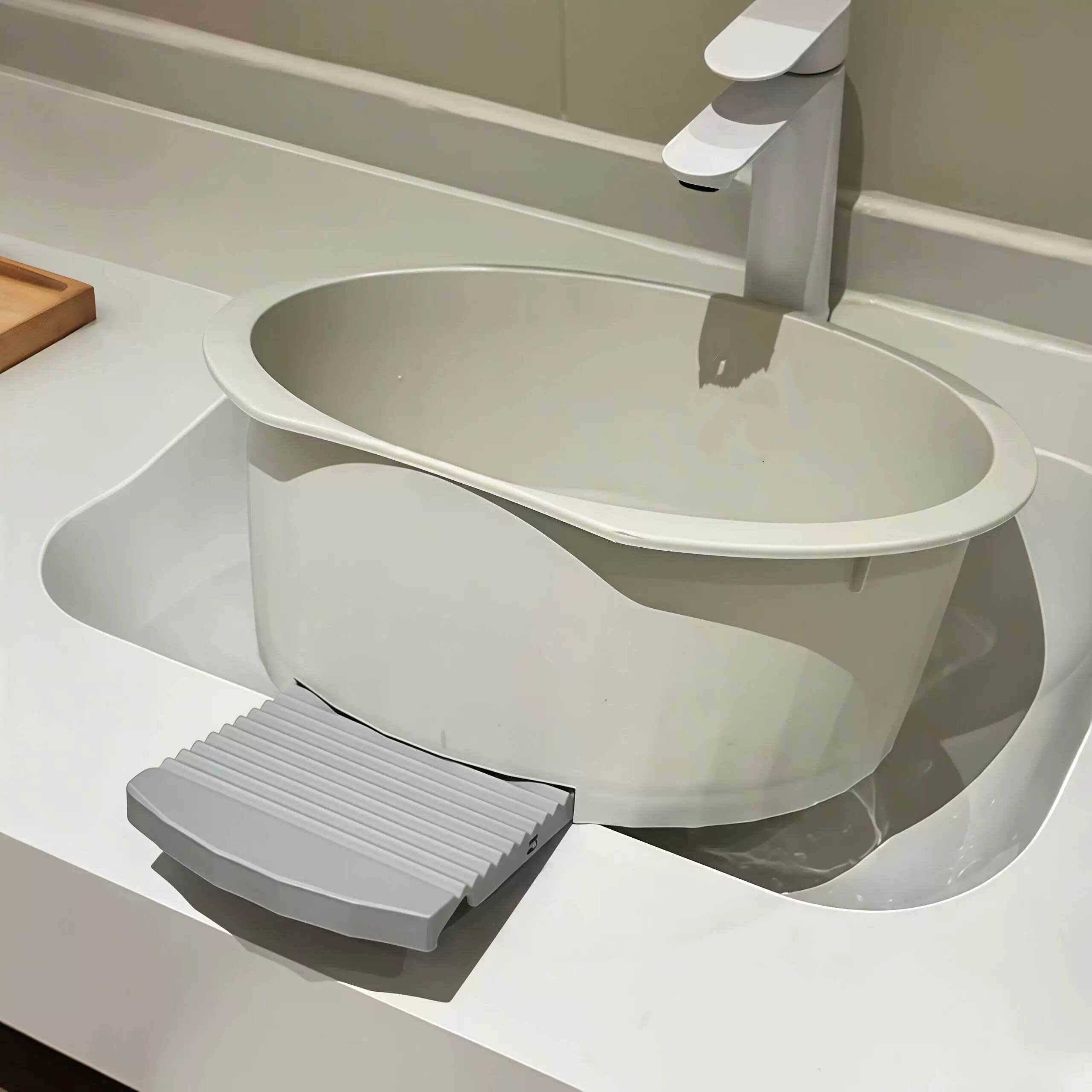 奶油风家用洗衣盆自带搓衣板学生宿舍洗内衣袜专用盆加厚耐用脸盆