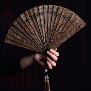 越南芽庄沉香扇子高端黑油老料家用复古工艺镂空摆件中国风折扇
