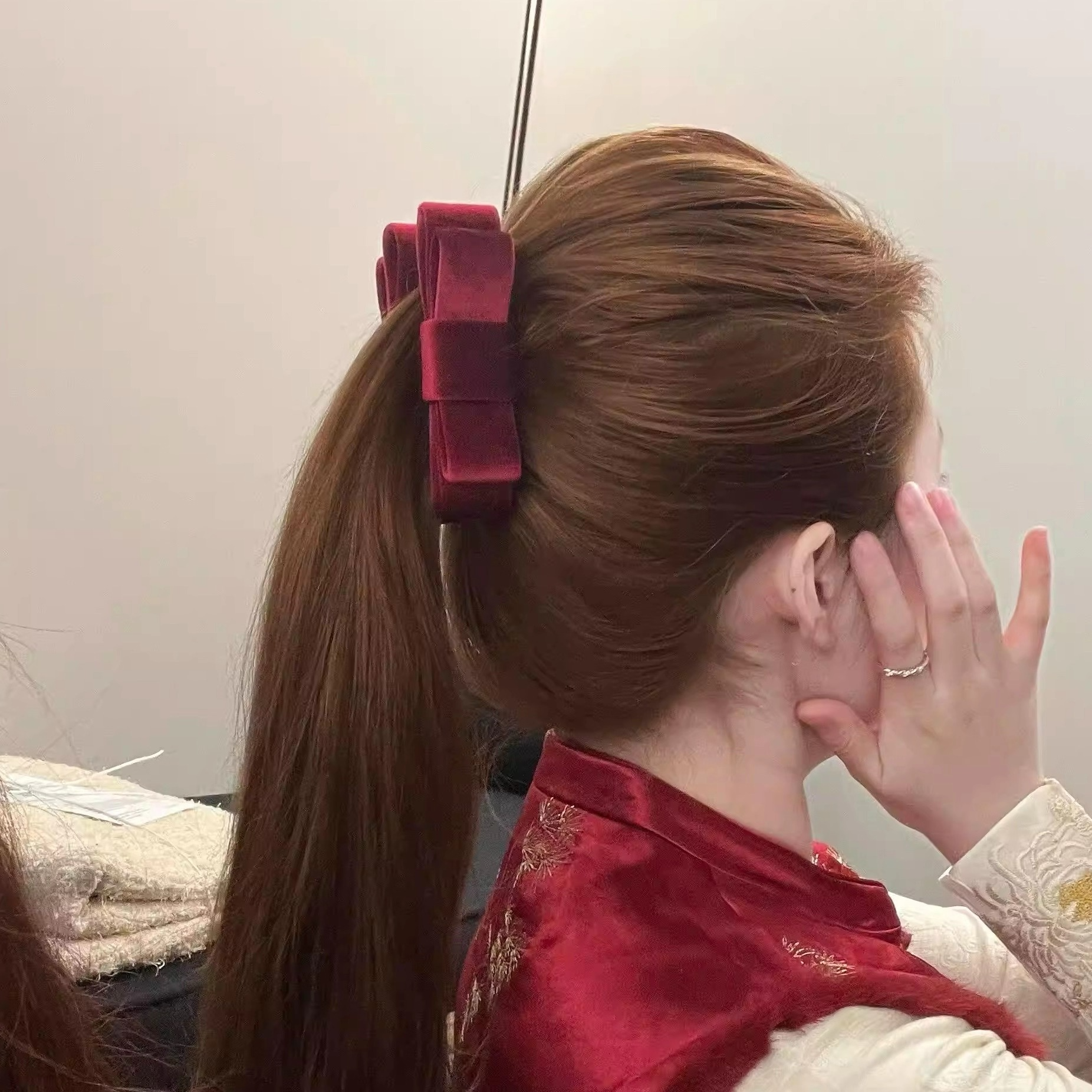 丝绒蝴蝶结大号香蕉夹