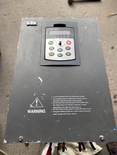 18款 上海红旗泰变频器HZ800 15P 011G