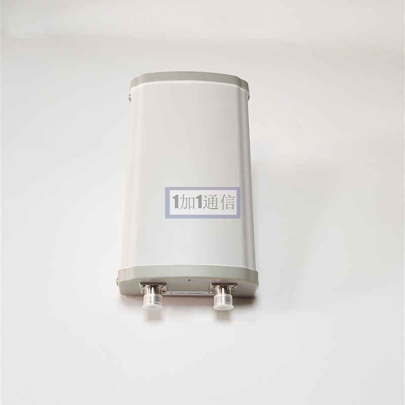 5.8G 14DBI双极化扇区天线室外高增益基站板状天线