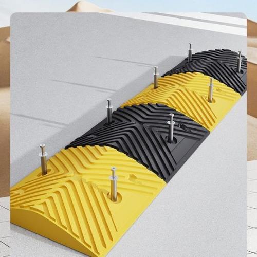 减速带道路减速带橡胶橡塑家用门口限速缓冲铸钢马路汽车线槽加厚