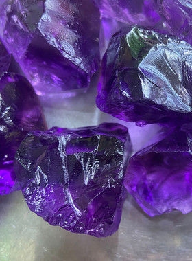 天然乌拉圭紫水晶原石透体把玩雕刻件随形半宝石铺鱼缸盆栽摆件