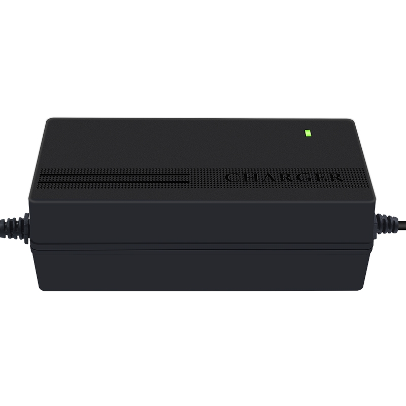 21V1A锂电池充电器锂电钻电动工具电扳手充电器20V1.3A角磨机2A伏