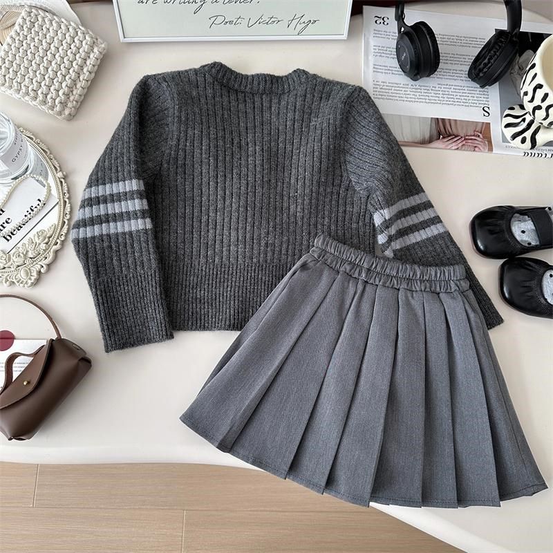 2025新款女童春秋学院风jk套装洋气针织毛衣开衫女宝百褶裙两件套