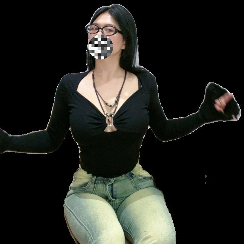 你伍老板娘 环形铁环喇叭袖短款上衣修身显瘦弹力性感秋冬新款女,女装/女士精品,T恤,淘宝优惠券,粉丝福利购,淘宝优惠卷