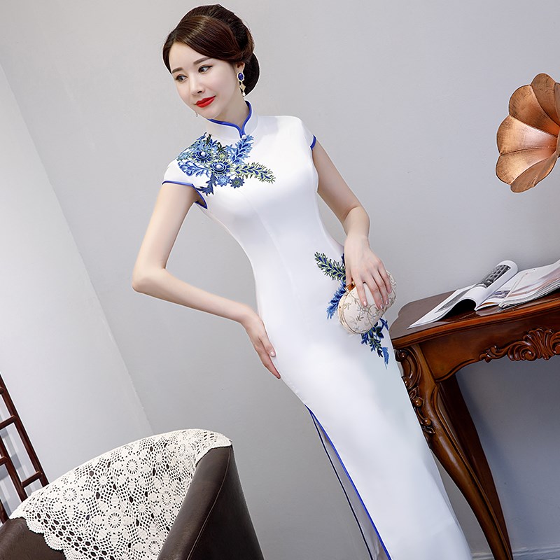 旗袍年轻款少女复古中国风改良版走秀长款旗袍式连衣裙优雅妈妈