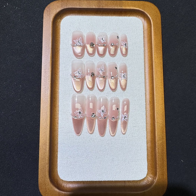 F05手工穿戴美甲猫眼 三单包邮 默认微瑕 no退no换 每晚八点直播