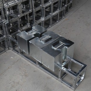 桁架配重盒子空飘配重盒子砝码盒子水泥盒子铁皮盒子增重块空飘盒