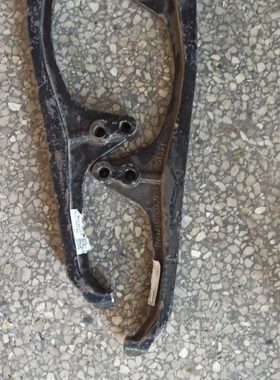 潍柴雷沃RG60收割机配件125马力后导轨