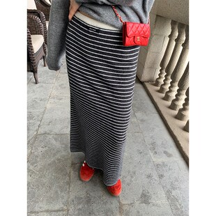 落落狷介针织半身裙秋冬款女2024年新款中长款条纹羊毛小个子裙子