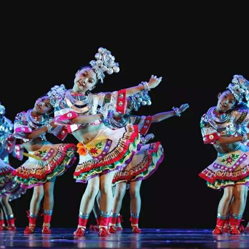 新款小荷风采苗妹妹舞蹈服儿童苗族彝族壮族演出服装少数民族服装