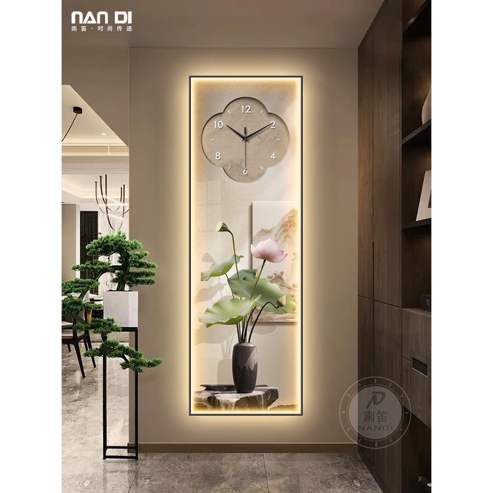 新中式荷花玄关装饰画钟表挂钟客厅2024新款柿柿如意创意时钟挂墙图片
