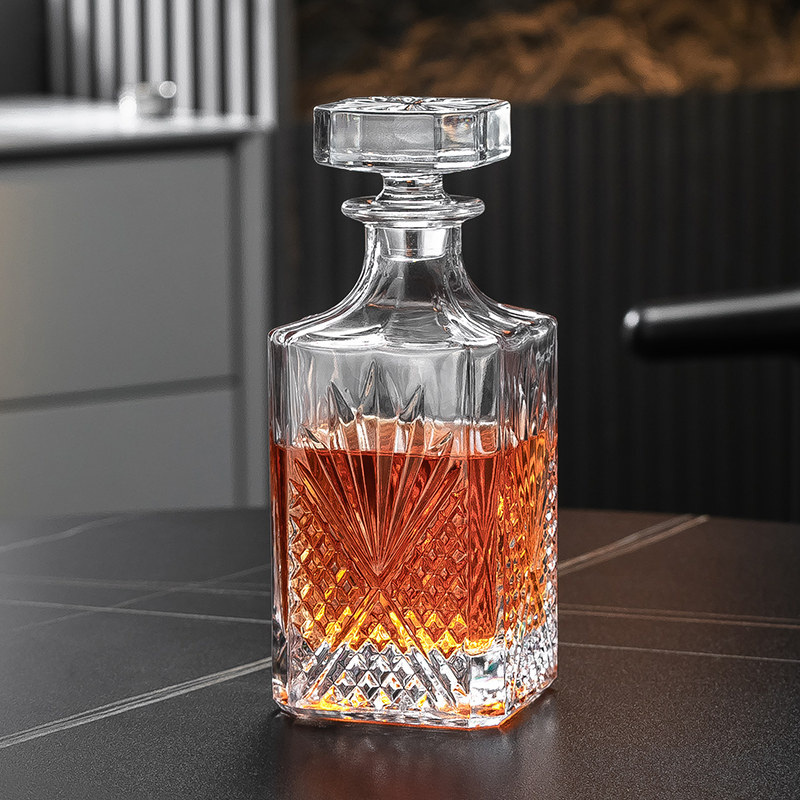 水晶玻璃威士忌酒樽套装家用洋酒杯创意存储酒瓶子空瓶红酒醒酒器
