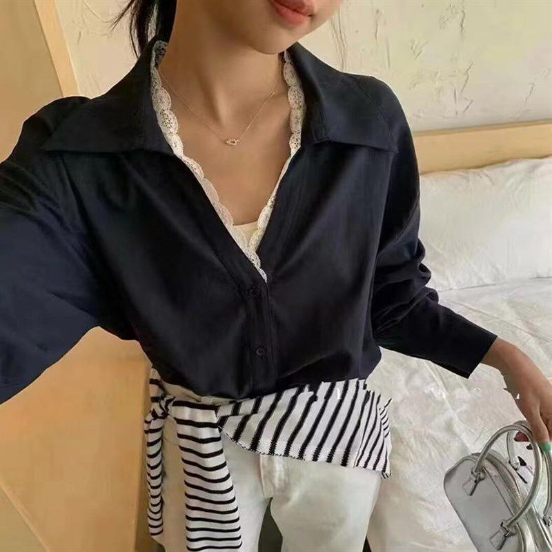 2024配丝巾高级气质白色假两件V领蕾丝拼接长袖宽松衬衫上衣女秋