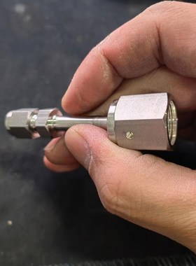 不锈钢316L超纯净卡套转VCR母头1/4-1/8英寸母螺母转卡套镀银