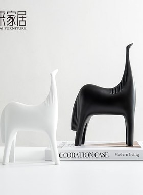 现代简约马摆件客厅酒柜装饰品玄关室内家居创意电视柜树脂工艺品