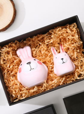 吾制陶瓷创意小摆件车载桌面装饰品卡通情侣小兔子新婚礼物送新人