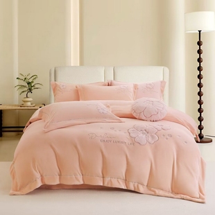 高奢工艺260克A类牛奶绒兔毛贴布绣四件套保暖刺绣套件卧室用品