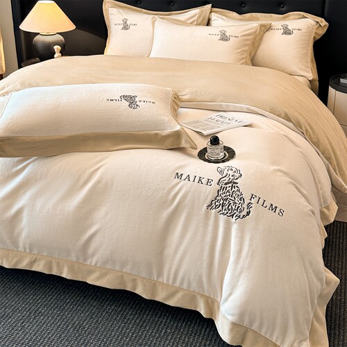 A类牛奶绒加厚卡通刺绣四件套