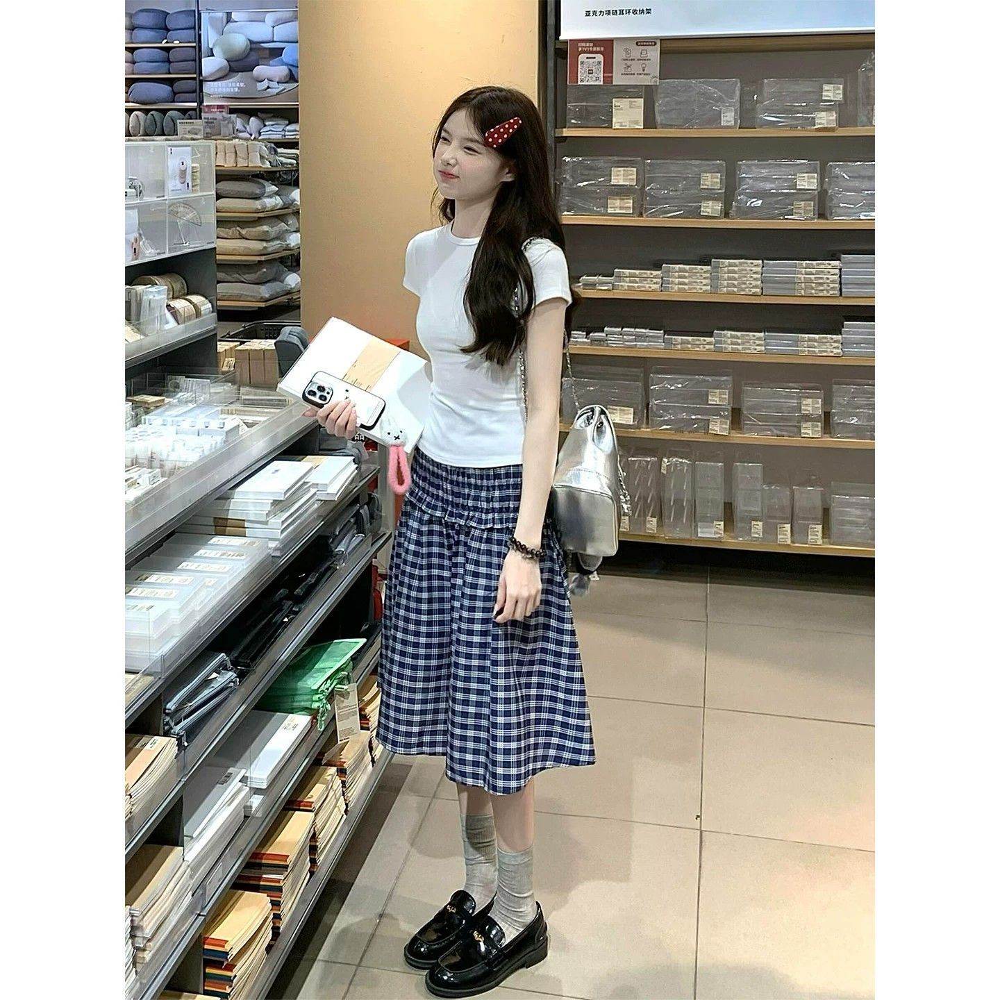 套装夏白色正肩修身短袖T恤半身裙格子小个子两件套青春显瘦