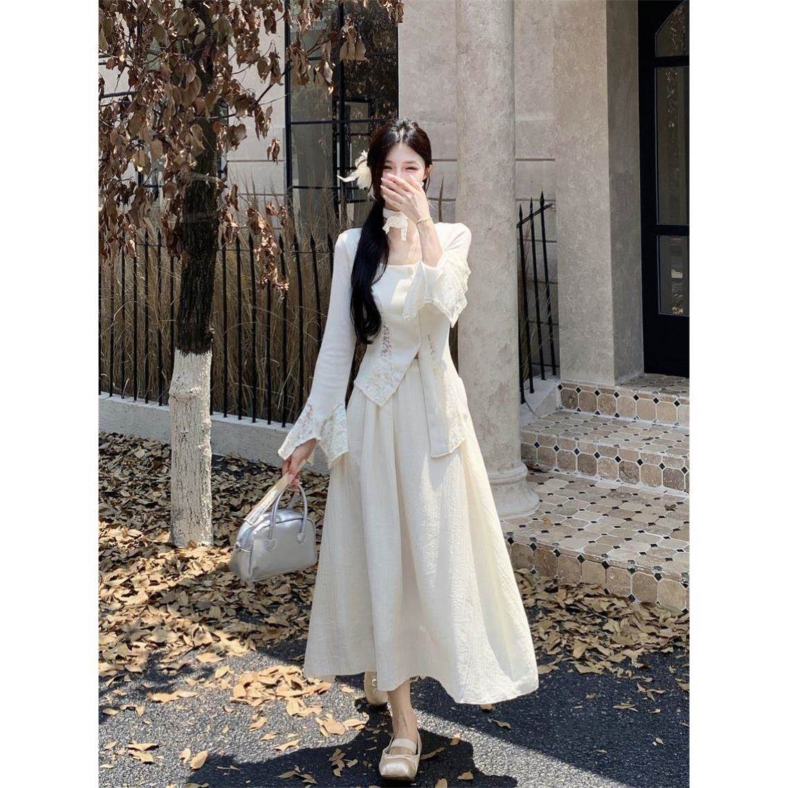 清冷感蕾丝拼接收腰显瘦上衣女新款春秋高腰气质A字裙两件套