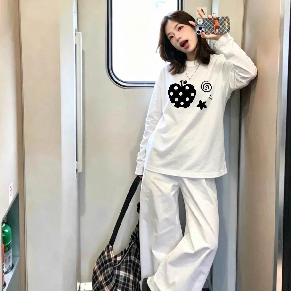 秋季新款长袖T恤女波点苹果图案ins风学生宽松显瘦休闲上衣
