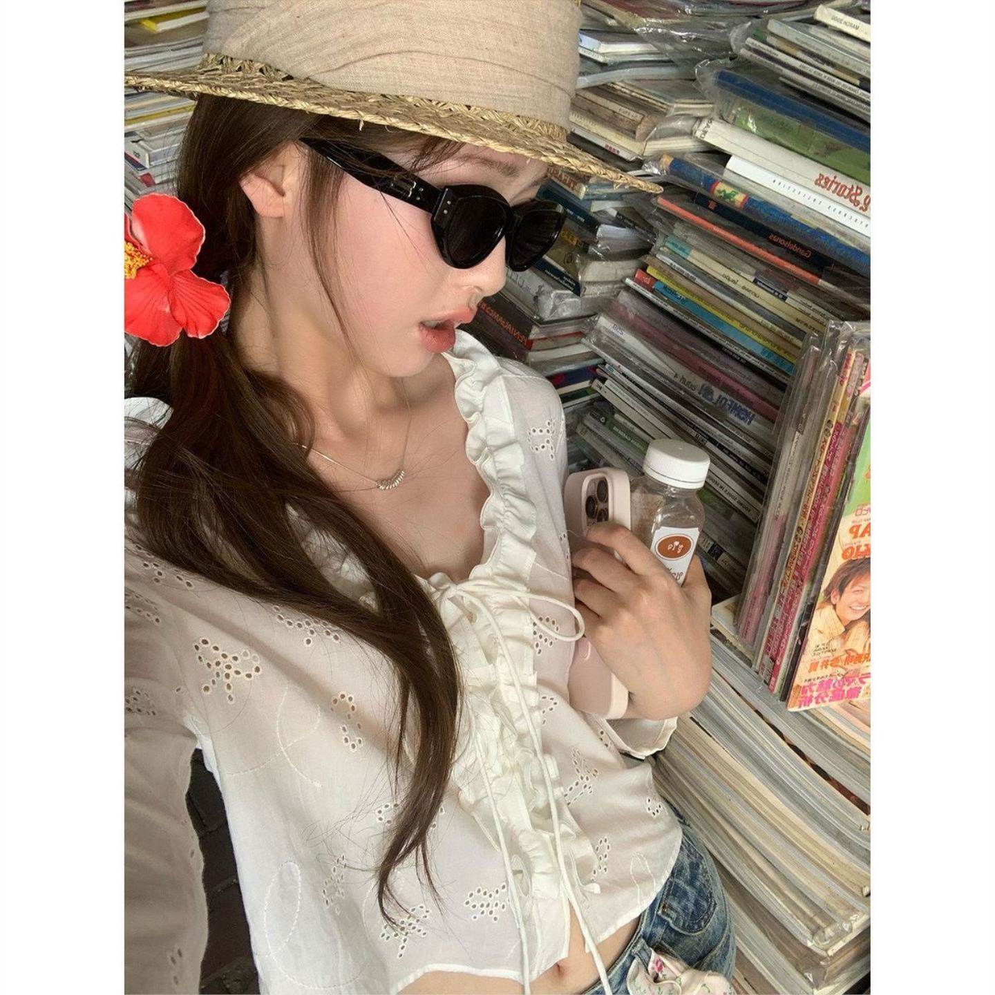 镂空绣花短款长袖衬衫女春夏新款甜美减龄系带开衫荷叶领韩版上衣